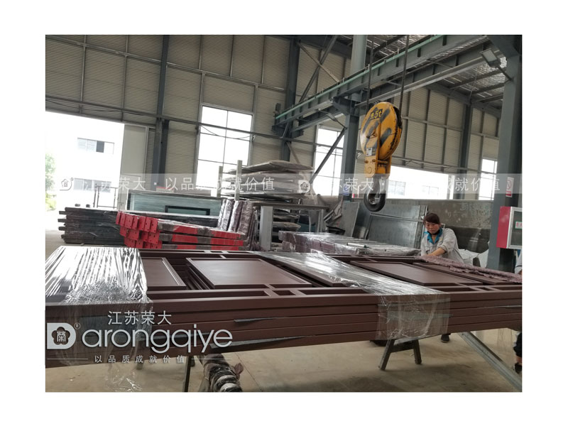 發往山東公交候車亭圖片