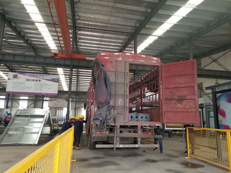  候車(chē)亭制作廠家發(fā)往內(nèi)蒙第二批智能公交候車(chē)亭發(fā)貨記錄 