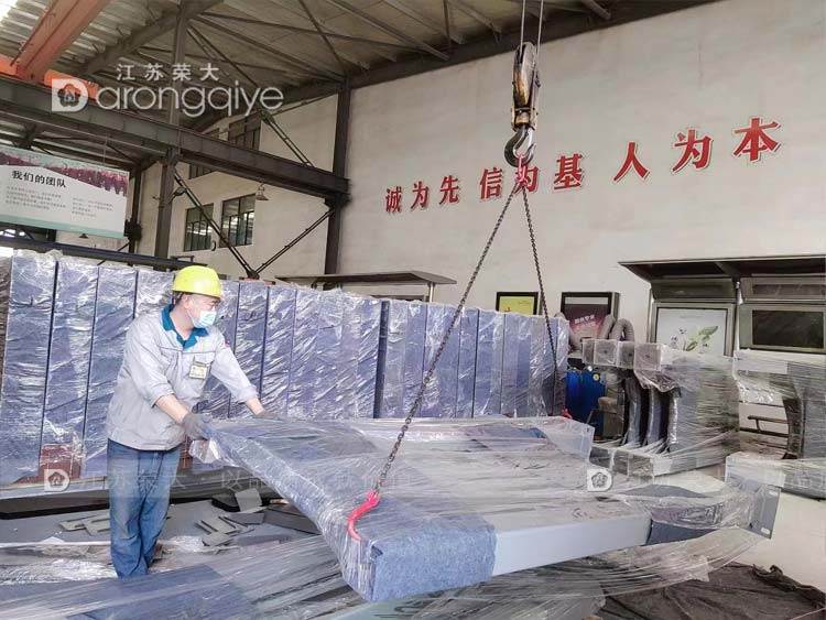 河南智能公交站臺發貨配圖一