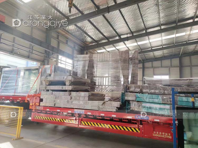 河南仿古公交候車亭發貨案例